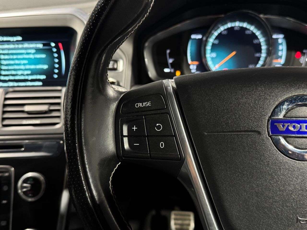 2016 VOLVO XC60 2016 VOLVO XC60