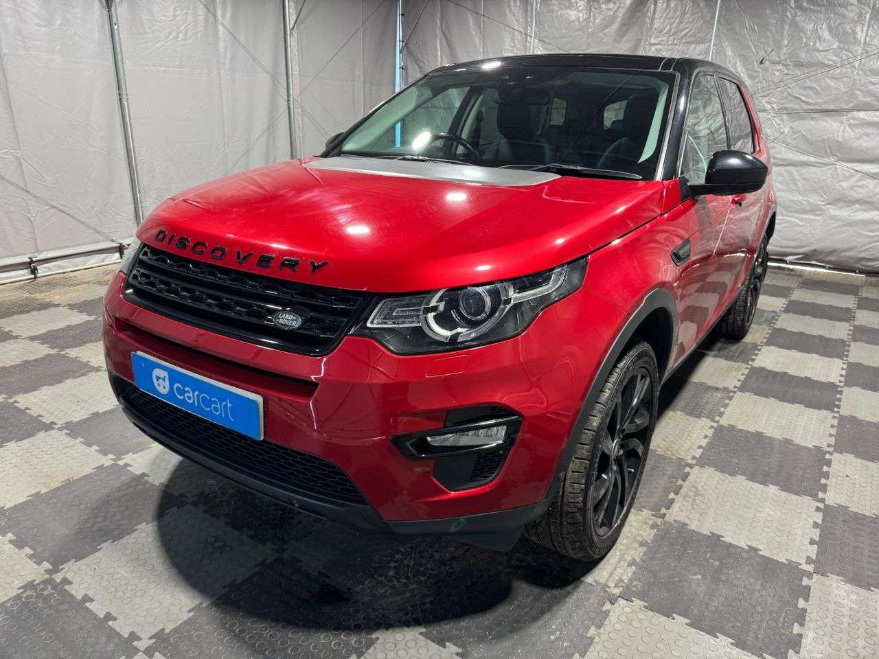 A 2015 LAND ROVER DISCOVERY SPORT 2.0 TD4 HSE Luxury SUV 5dr Diesel Auto 4WD Euro 6 (s/s) (180 ps) (Rates sta A 2015 LAND ROVER DISCOVERY SPORT 2.0 TD4 HSE Luxury SUV 5dr Diesel Auto 4WD Euro 6 (s/s) (180 ps) (Rates sta
