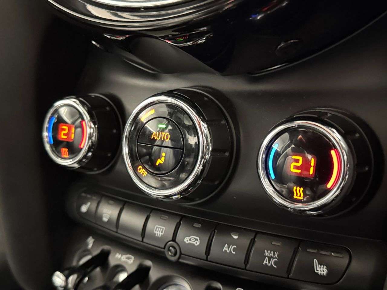 2020 MINI ELECTRIC HATCH 2020 MINI ELECTRIC HATCH