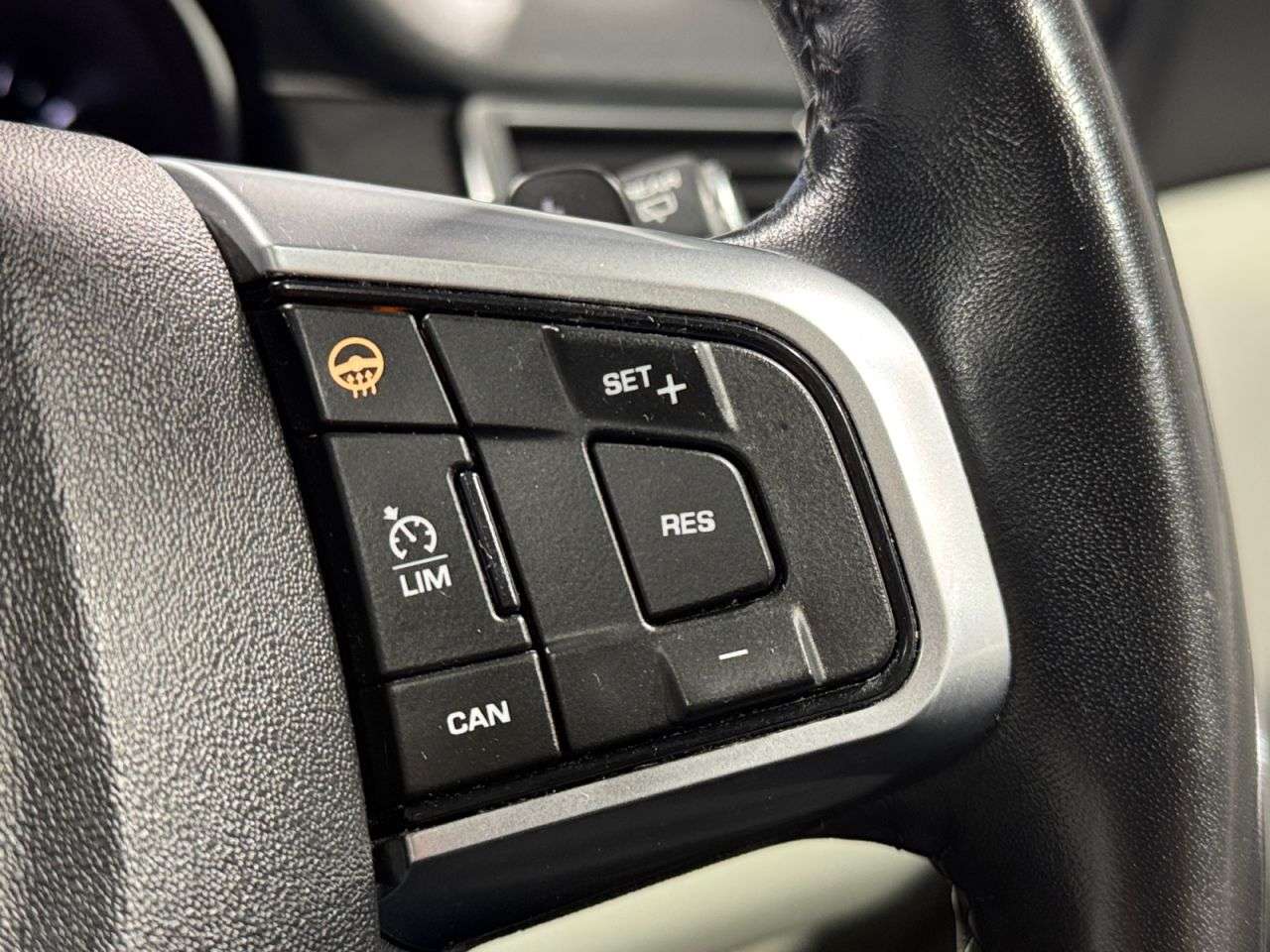 2018 LAND ROVER DISCOVERY SPORT 2018 LAND ROVER DISCOVERY SPORT