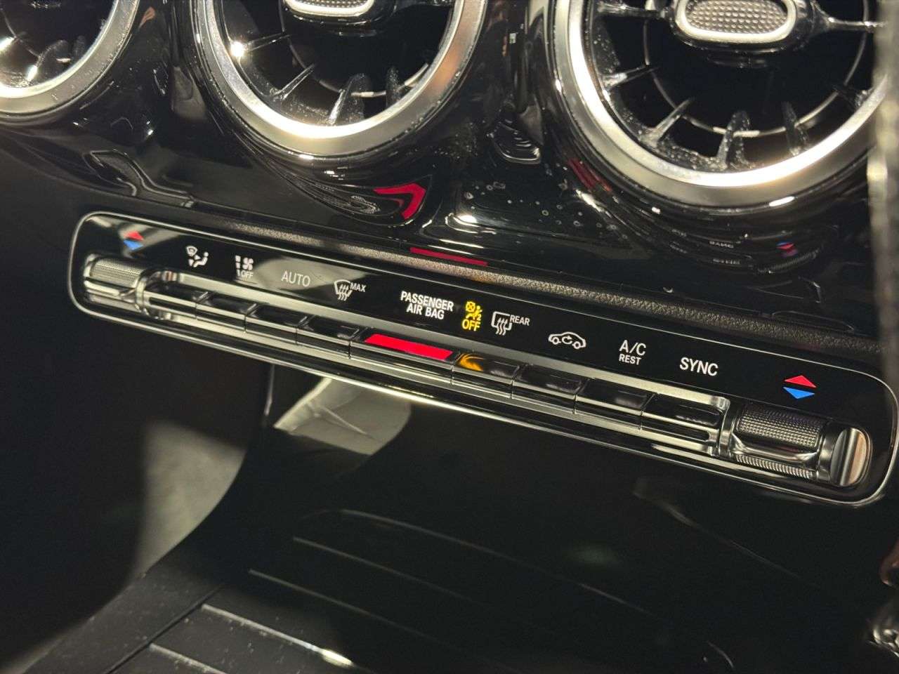 2018 MERCEDES-BENZ A-CLASS 2018 MERCEDES-BENZ A-CLASS