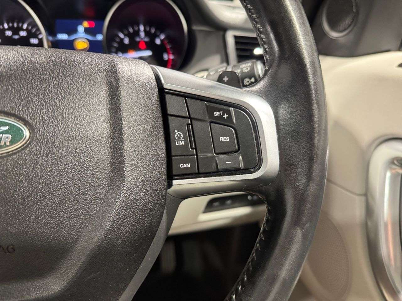 2018 LAND ROVER DISCOVERY SPORT 2018 LAND ROVER DISCOVERY SPORT