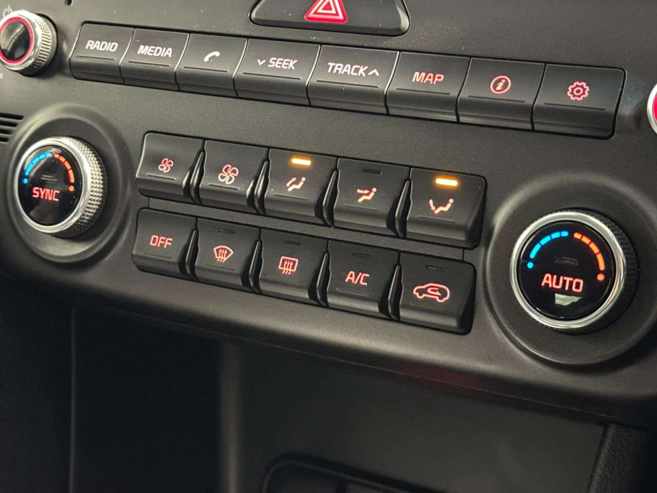 2018 KIA SPORTAGE 2018 KIA SPORTAGE