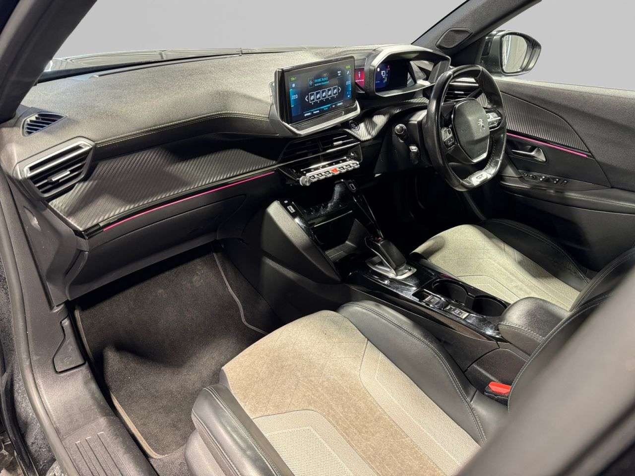 2021 PEUGEOT E-2008 2021 PEUGEOT E-2008