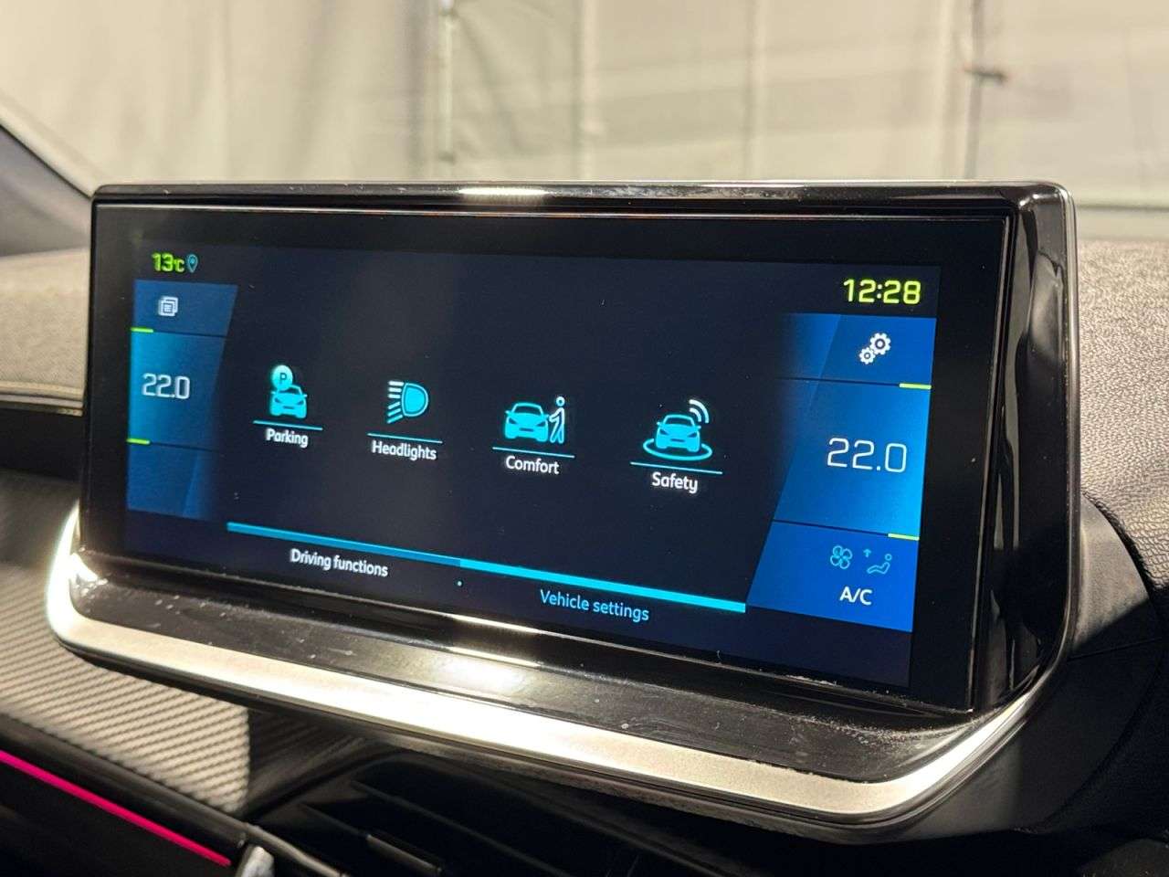 2021 PEUGEOT E-2008 2021 PEUGEOT E-2008