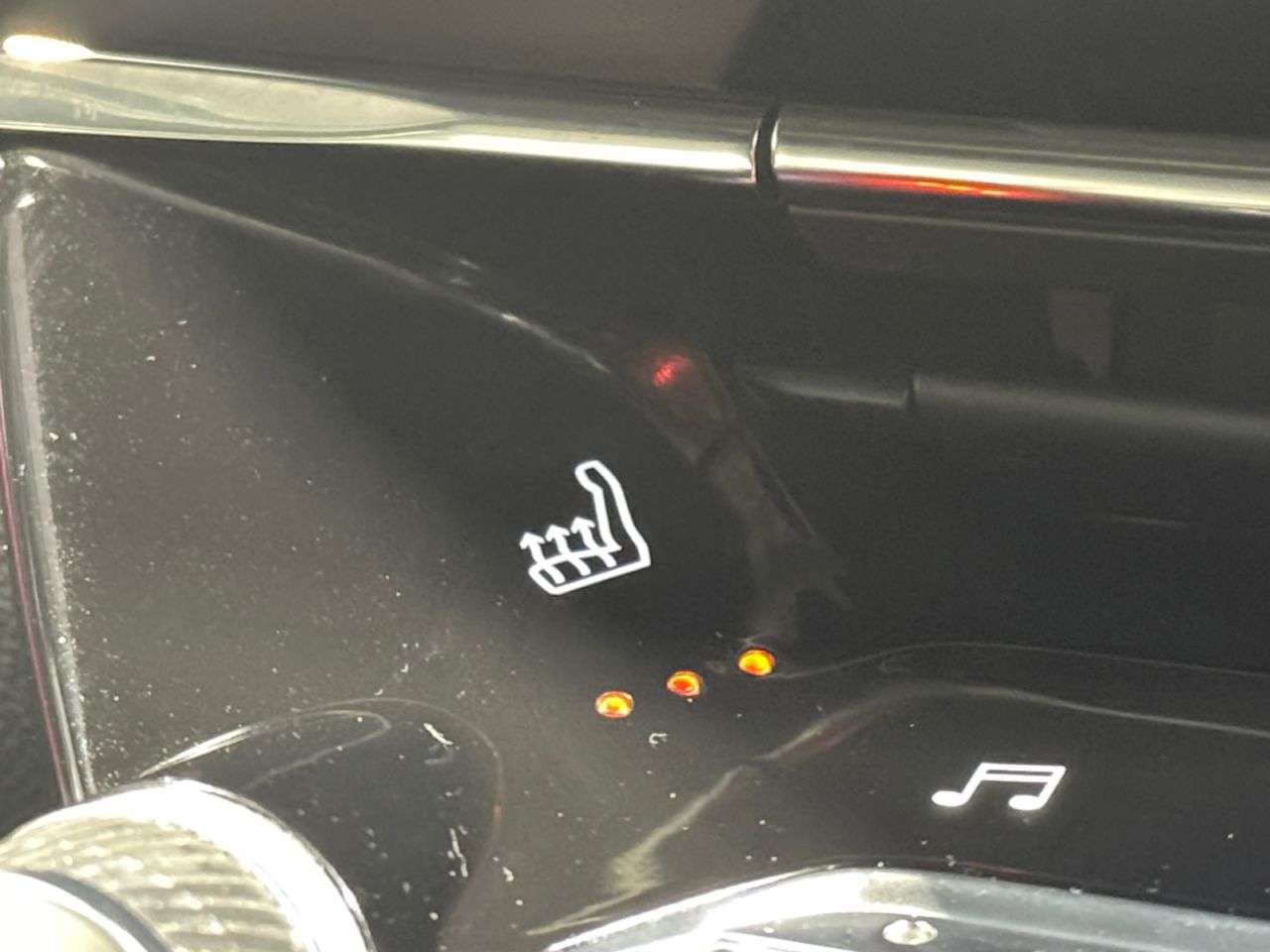 2021 PEUGEOT E-2008 2021 PEUGEOT E-2008