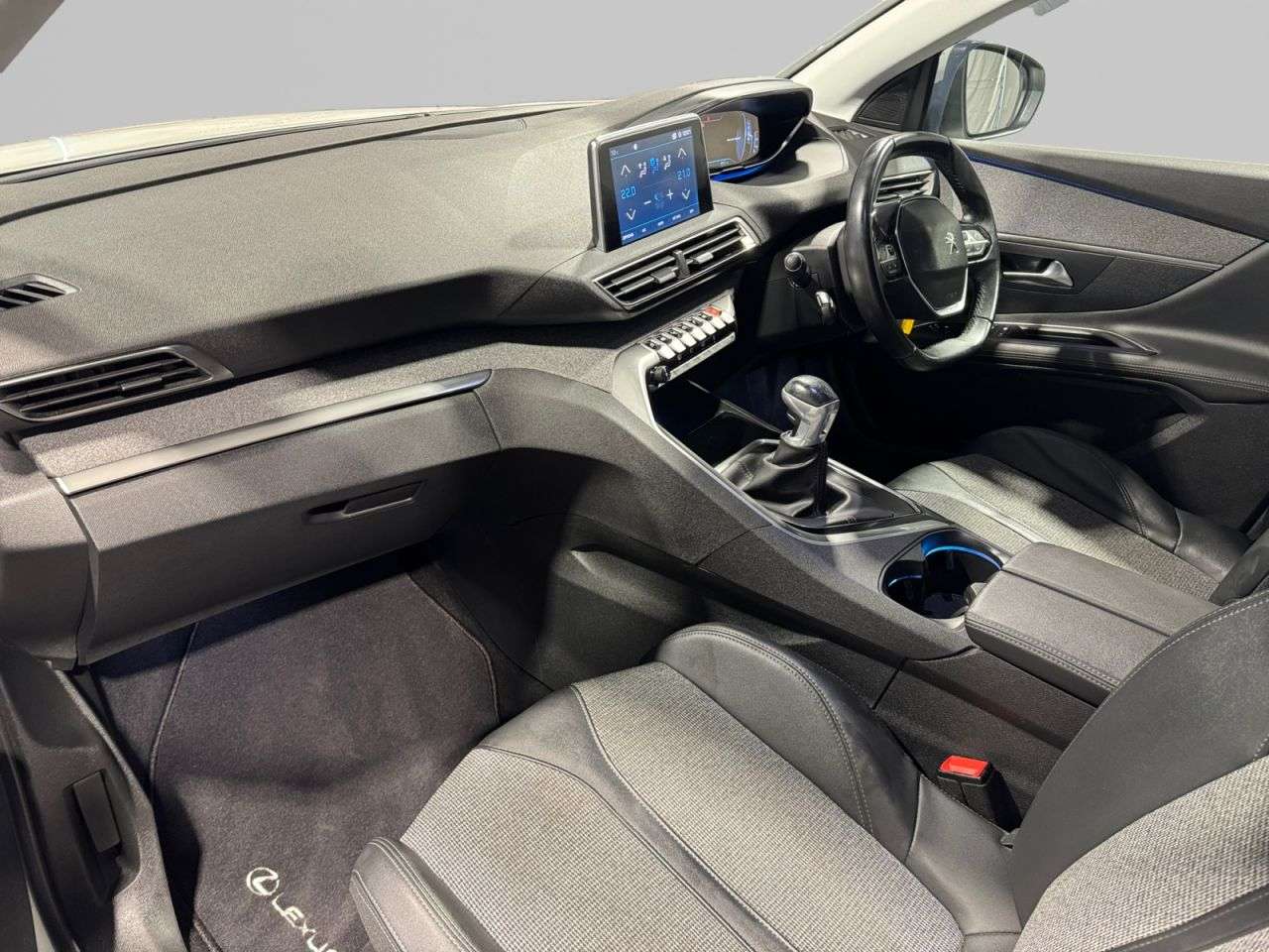 2019 PEUGEOT 3008 2019 PEUGEOT 3008