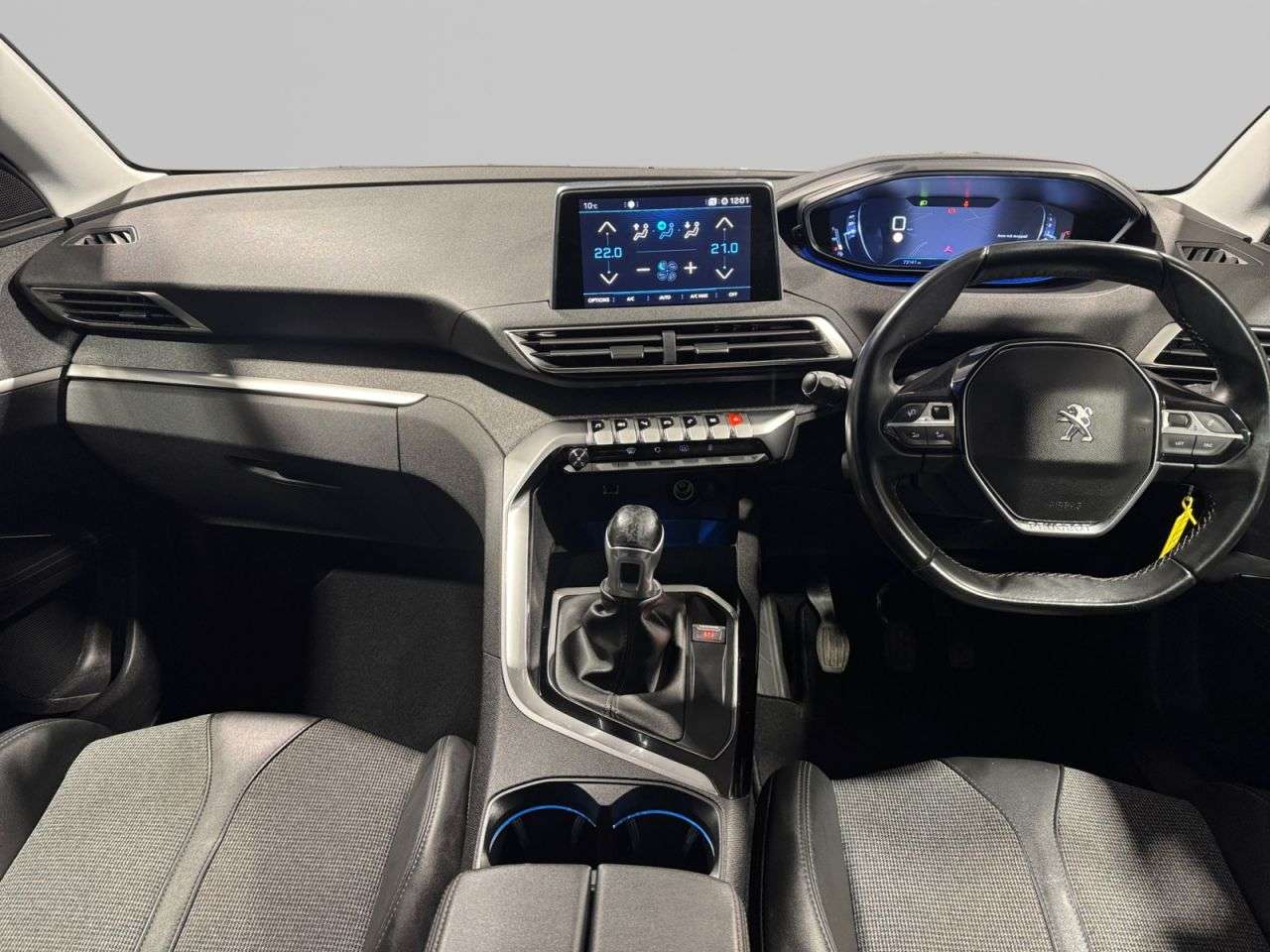 2019 PEUGEOT 3008 2019 PEUGEOT 3008