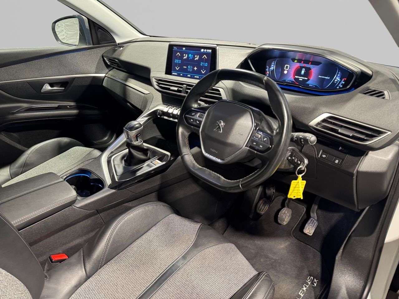 2019 PEUGEOT 3008 2019 PEUGEOT 3008