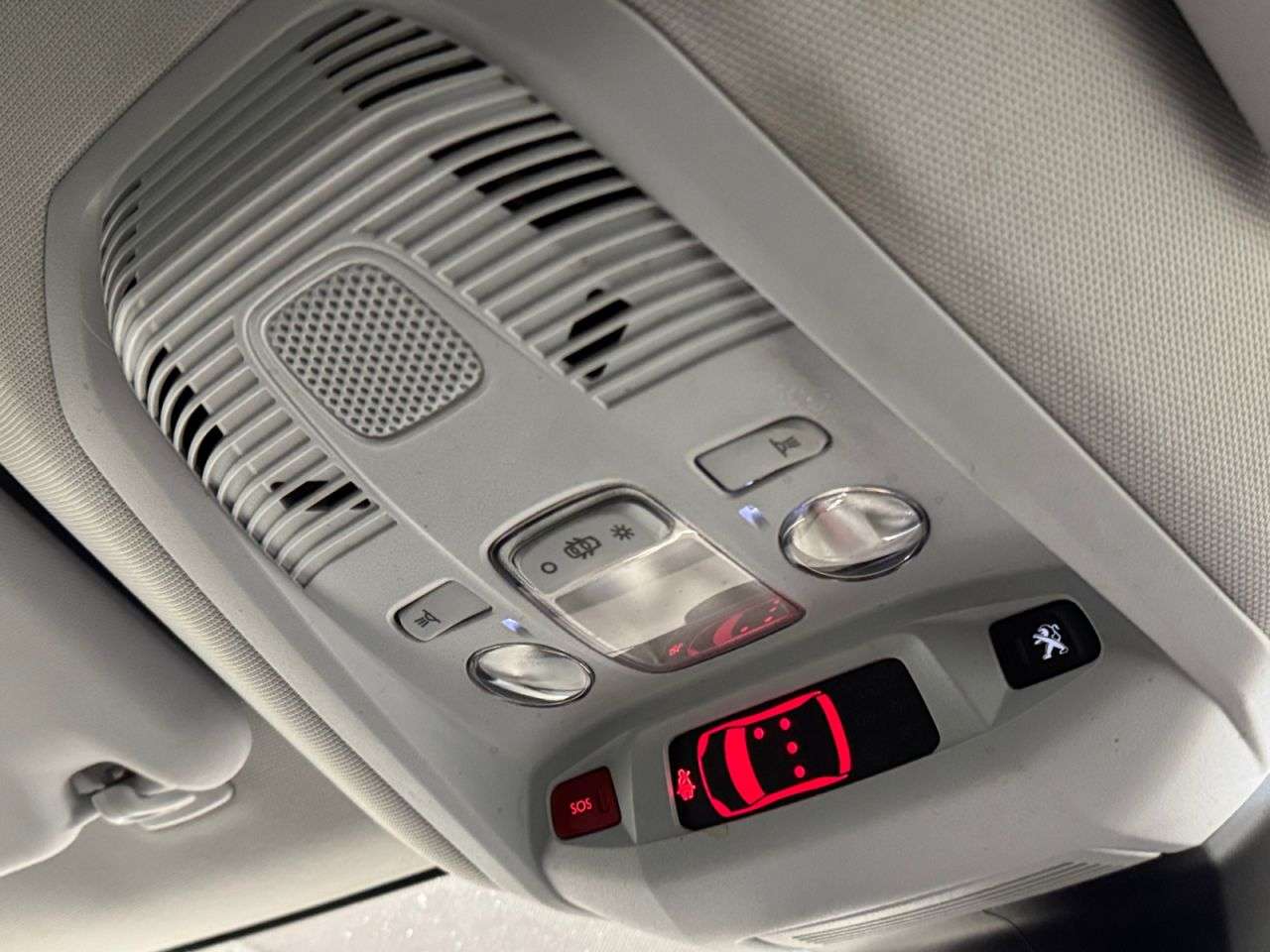 2019 PEUGEOT 3008 2019 PEUGEOT 3008