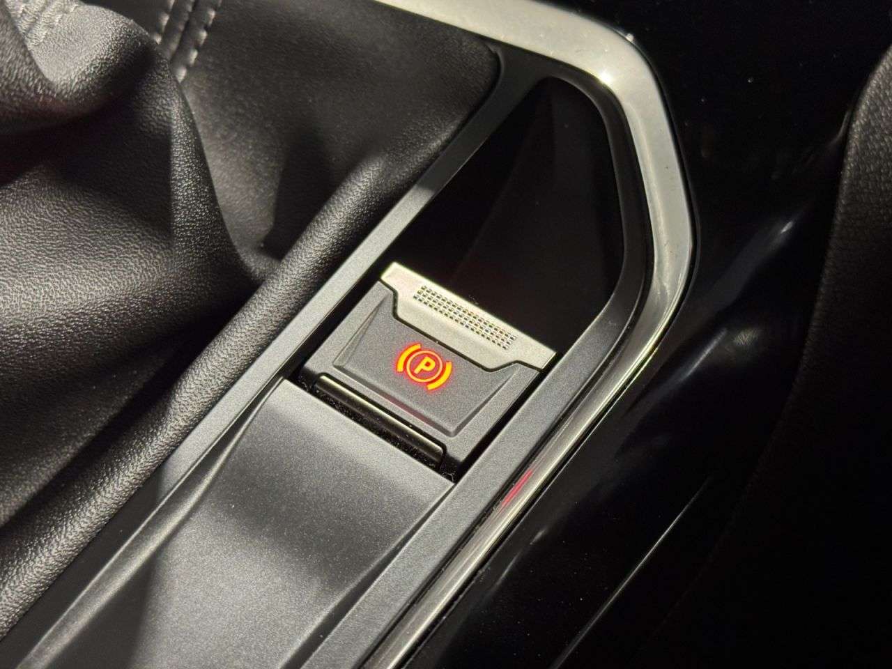 2019 PEUGEOT 3008 2019 PEUGEOT 3008