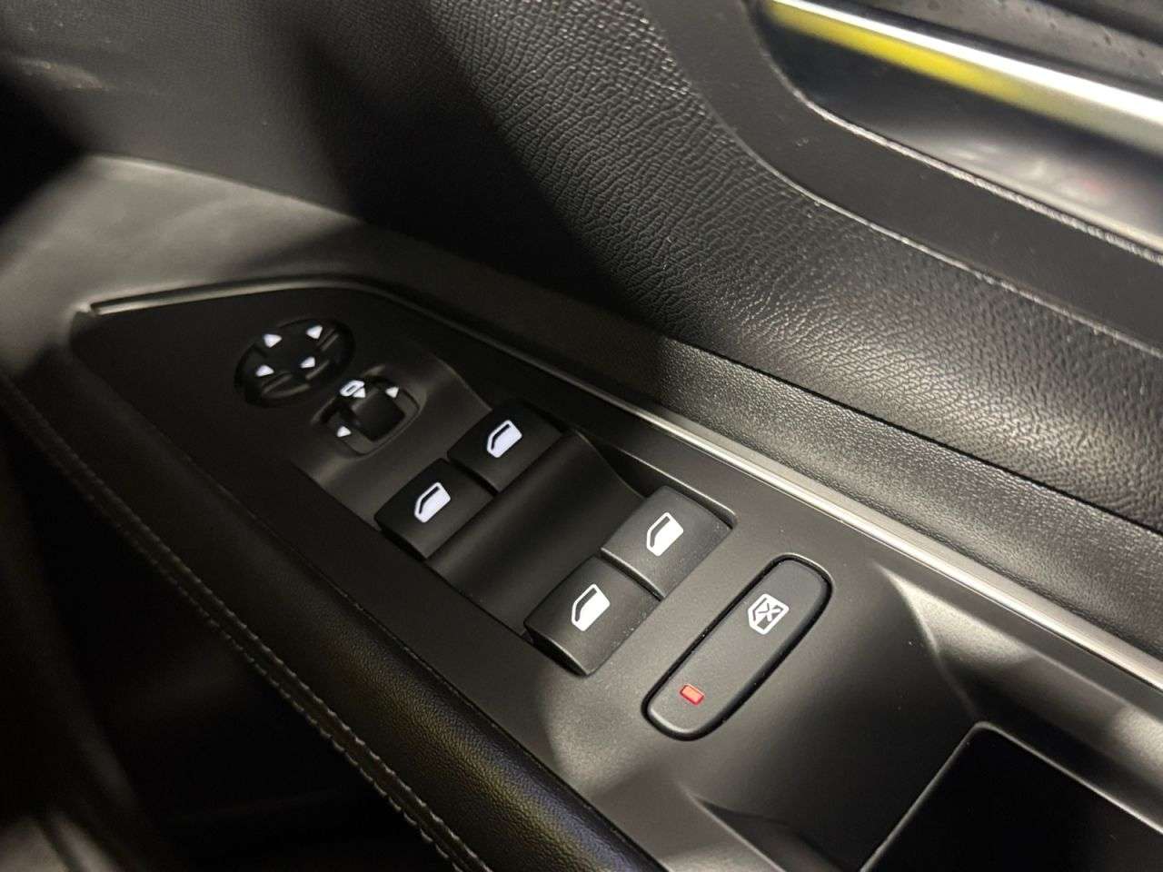 2019 PEUGEOT 3008 2019 PEUGEOT 3008