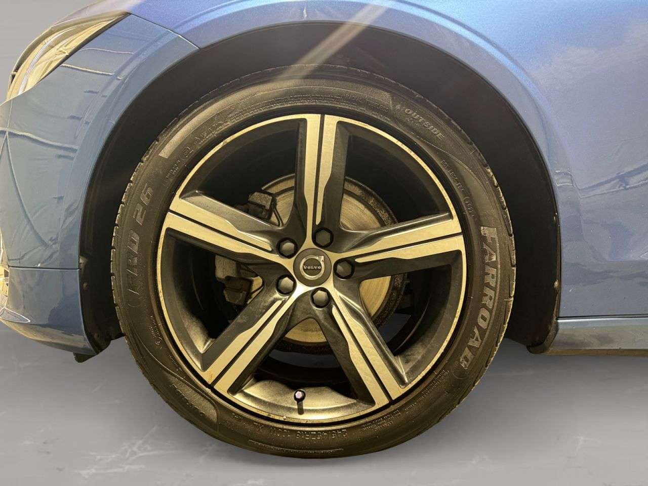 2018 VOLVO S90 2018 VOLVO S90