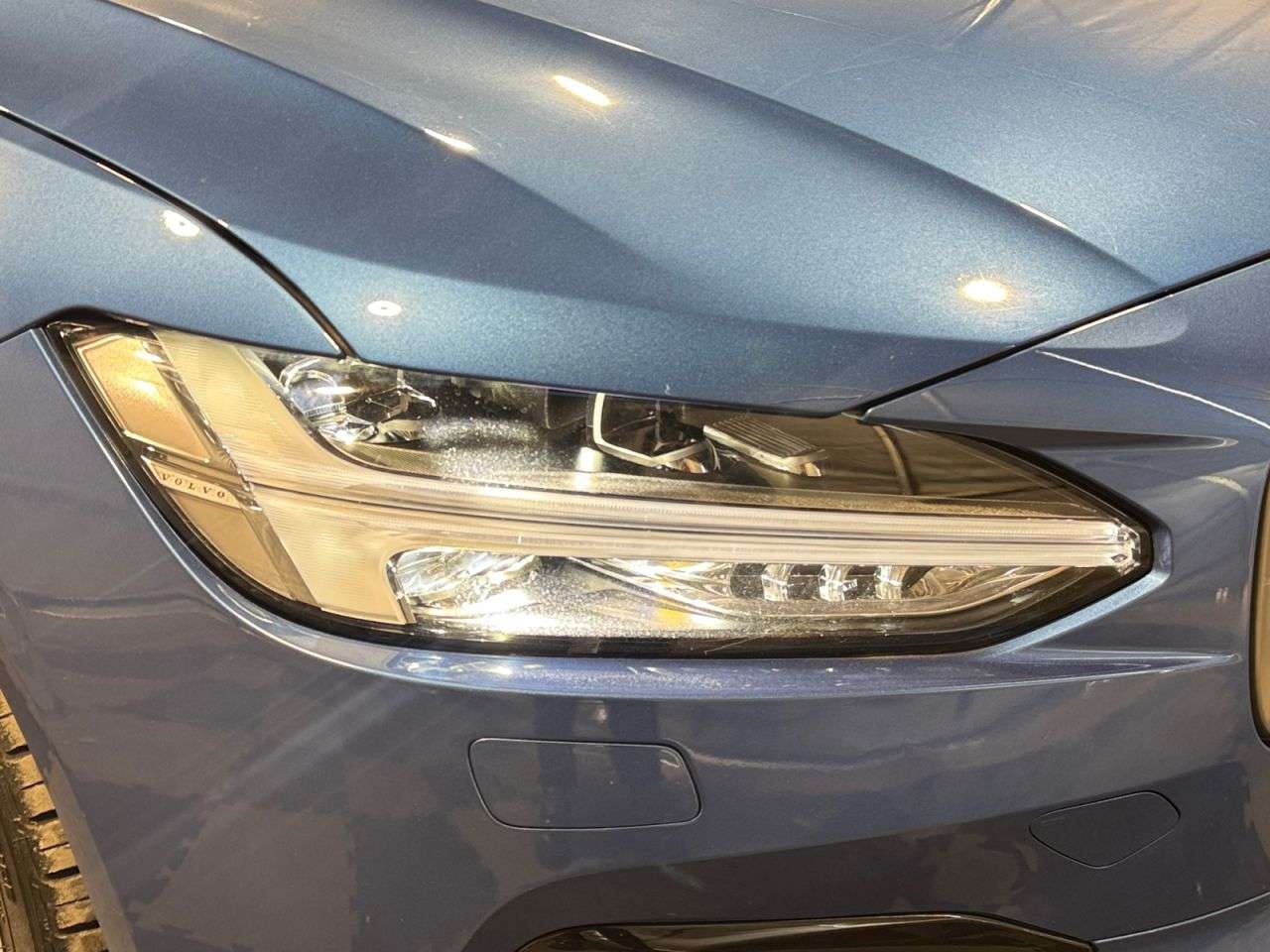 2018 VOLVO S90 2018 VOLVO S90