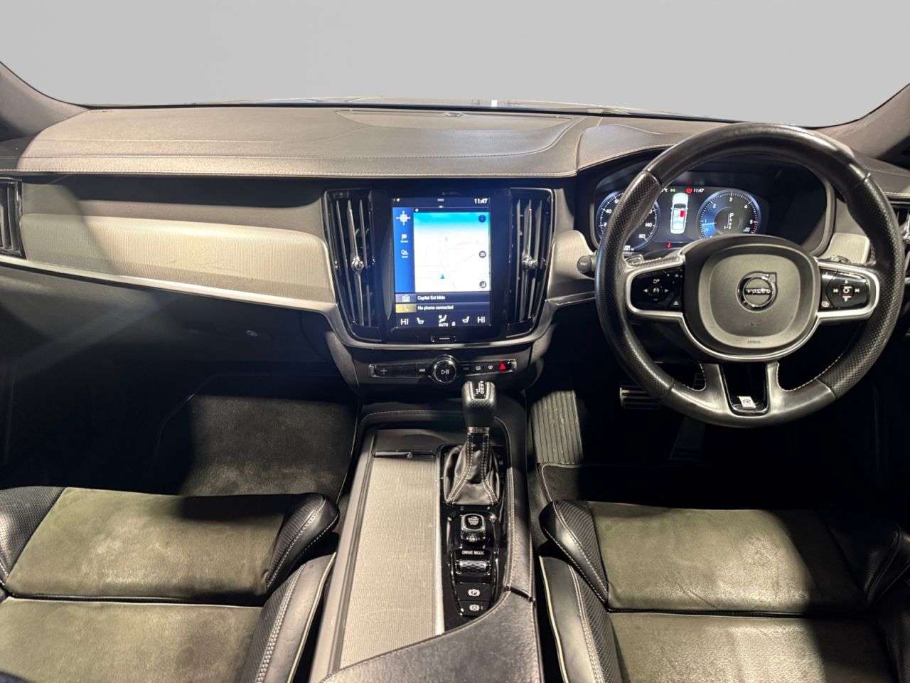 2018 VOLVO S90 2018 VOLVO S90