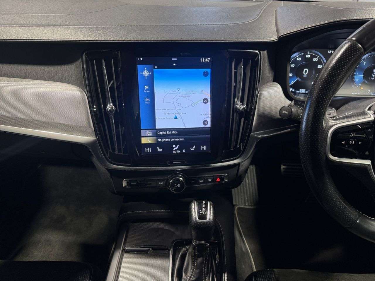 2018 VOLVO S90 2018 VOLVO S90