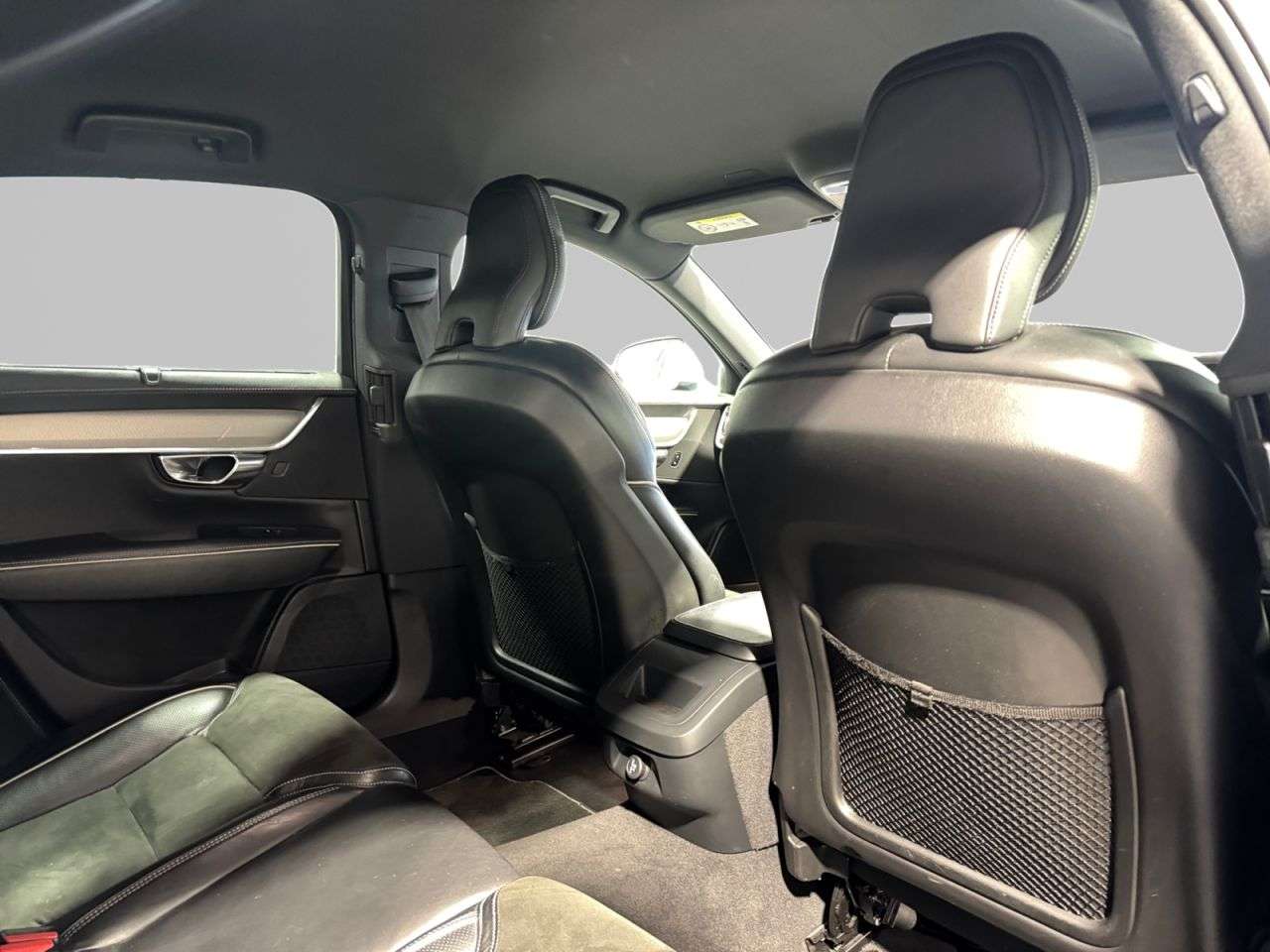 2018 VOLVO S90 2018 VOLVO S90