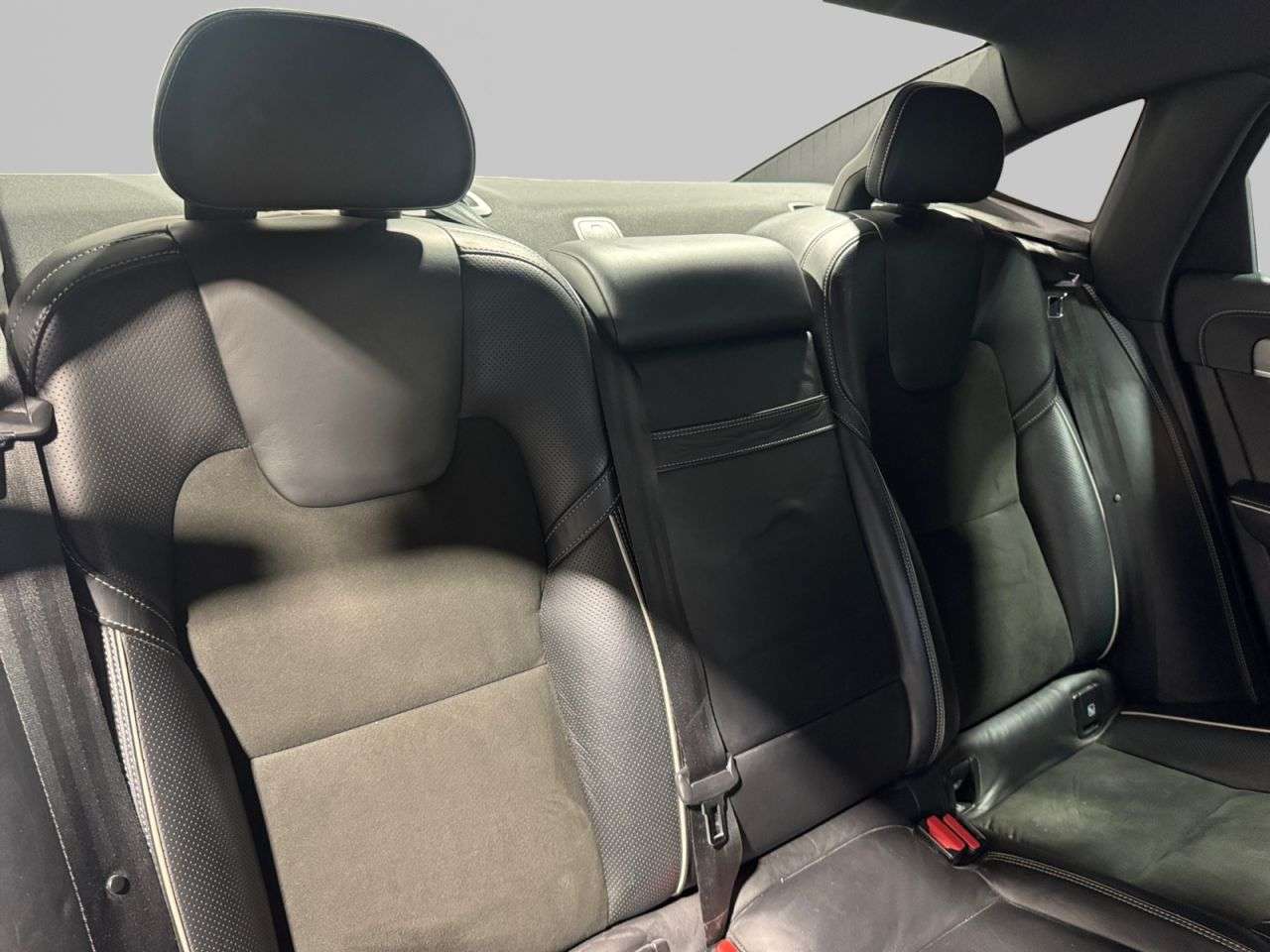 2018 VOLVO S90 2018 VOLVO S90