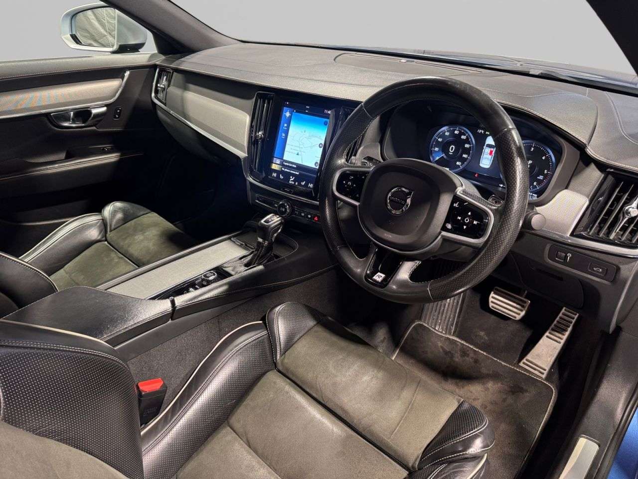 2018 VOLVO S90 2018 VOLVO S90