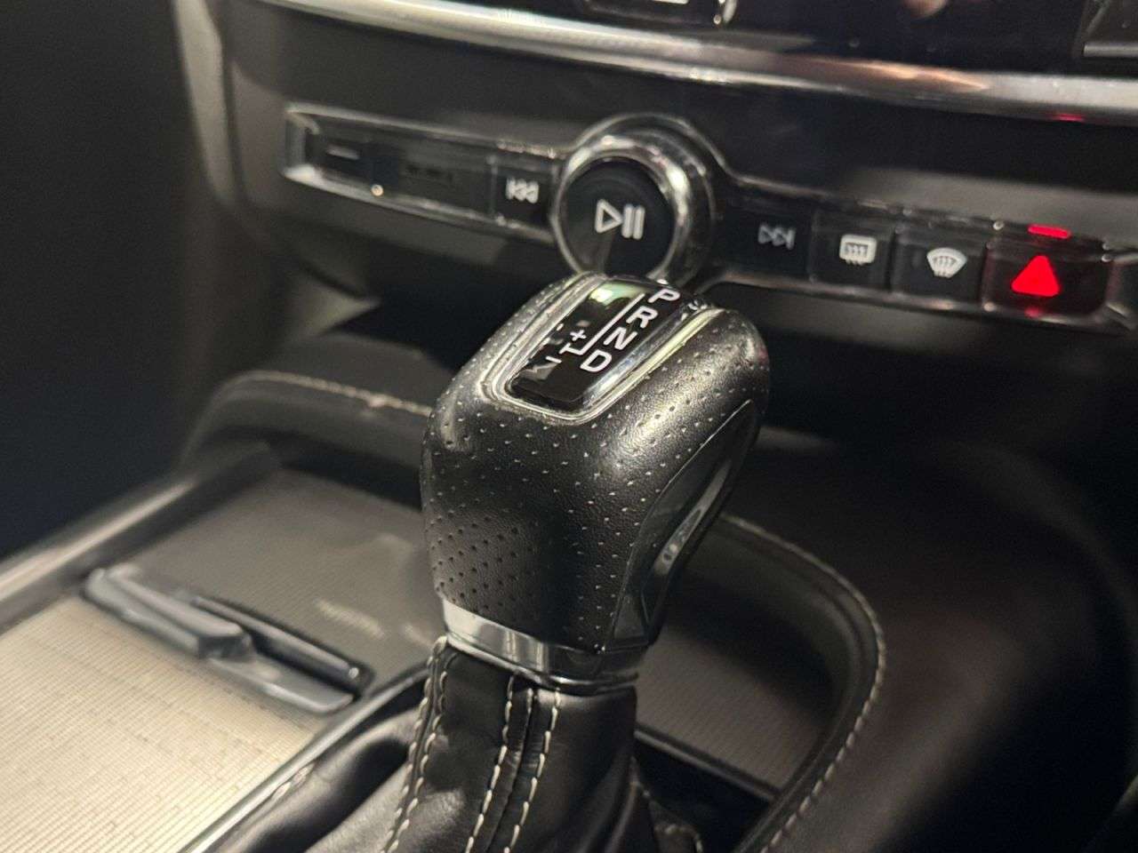 2018 VOLVO S90 2018 VOLVO S90