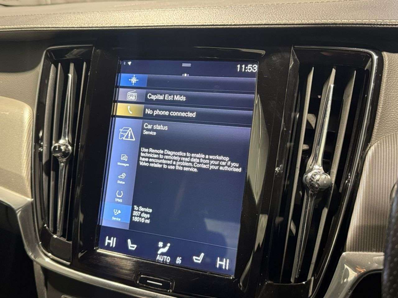 2018 VOLVO S90 2018 VOLVO S90