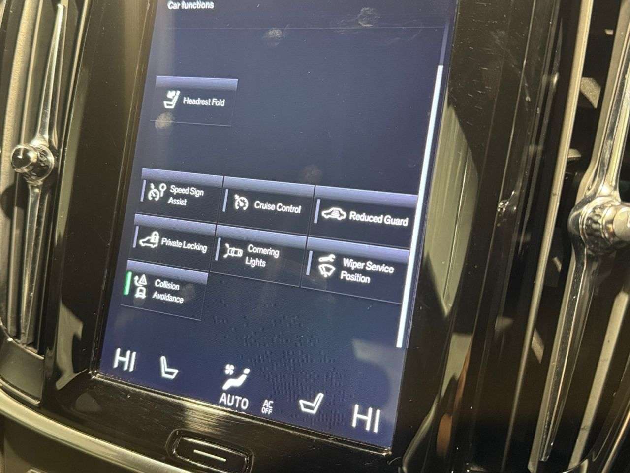 2018 VOLVO S90 2018 VOLVO S90