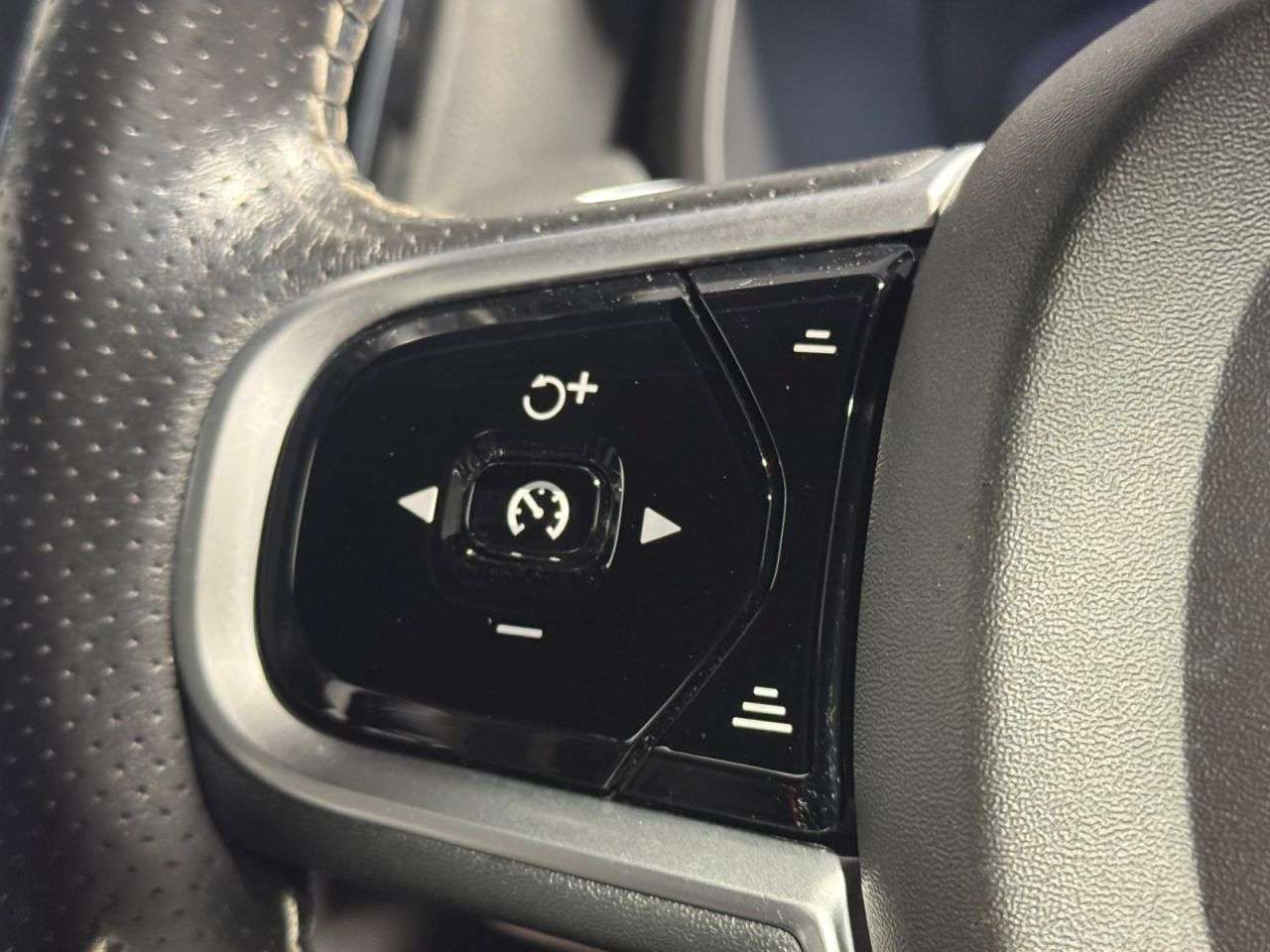 2018 VOLVO S90 2018 VOLVO S90