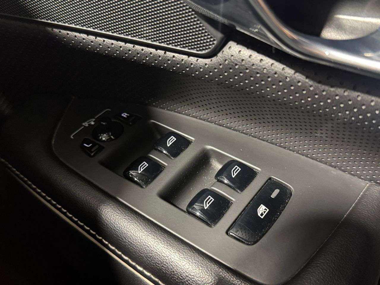 2018 VOLVO S90 2018 VOLVO S90