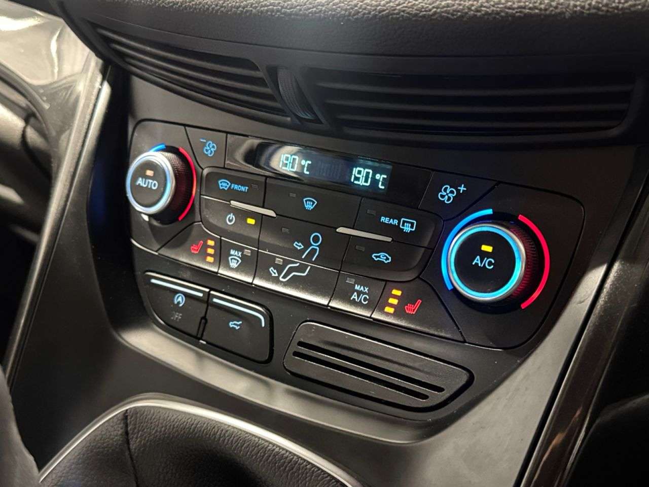 2019 FORD KUGA 2019 FORD KUGA