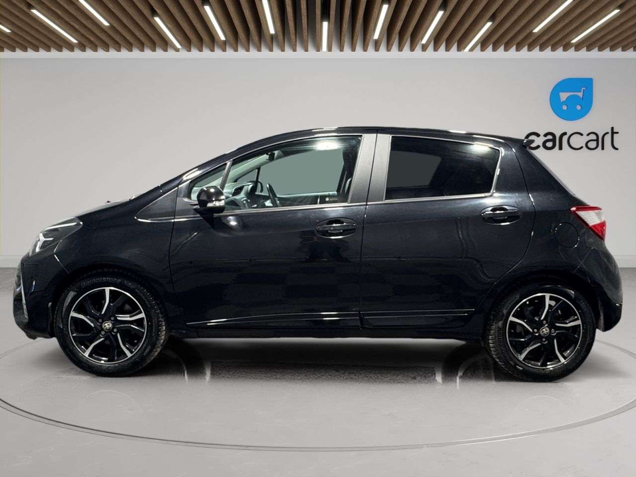 2017 TOYOTA YARIS 2017 TOYOTA YARIS