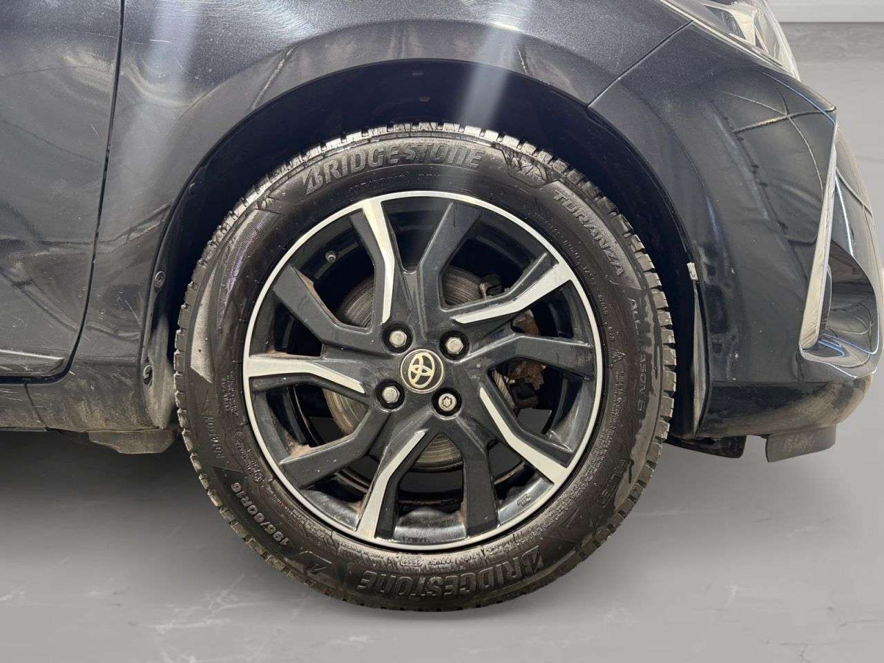 2017 TOYOTA YARIS 2017 TOYOTA YARIS