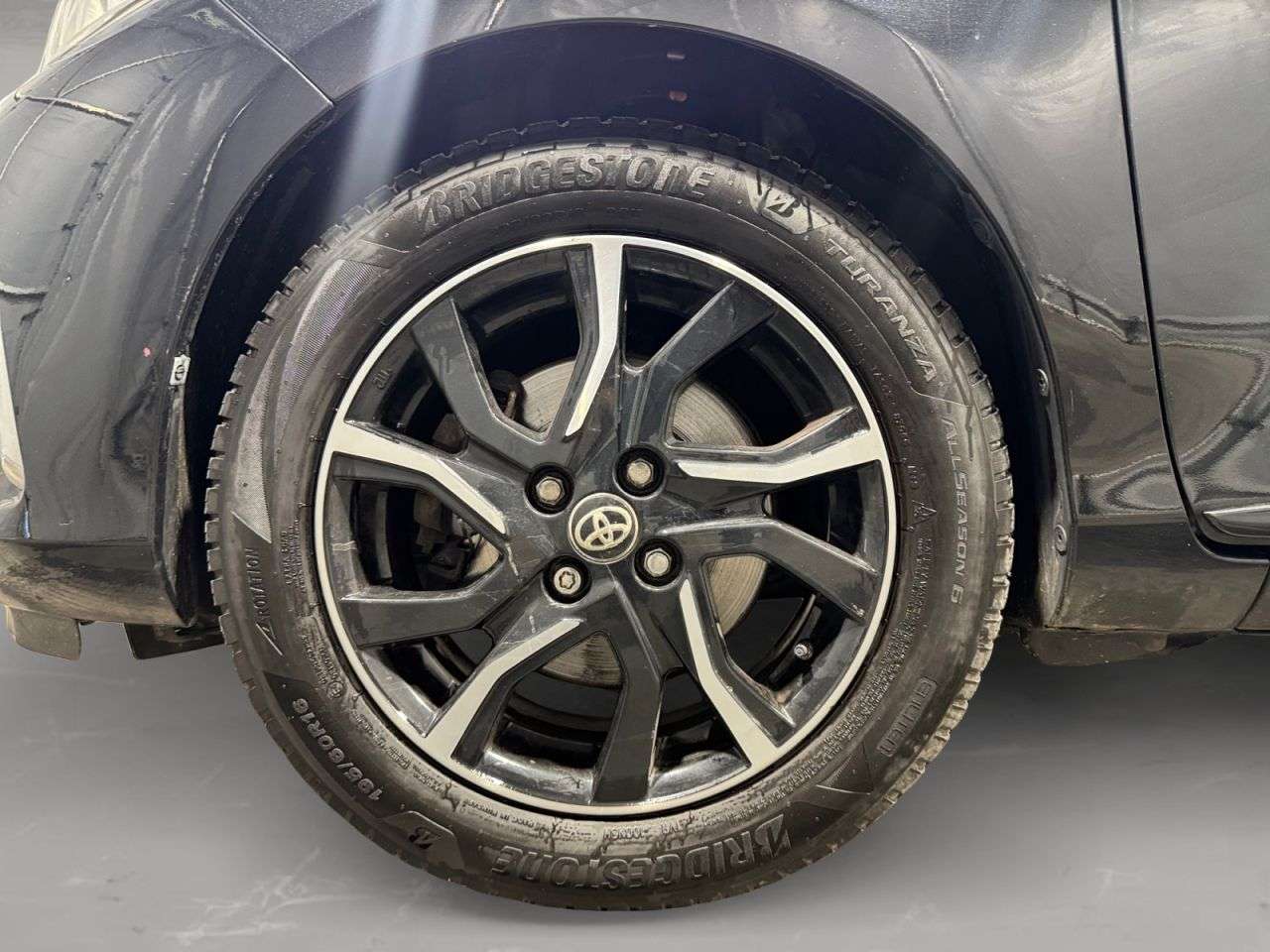 2017 TOYOTA YARIS 2017 TOYOTA YARIS