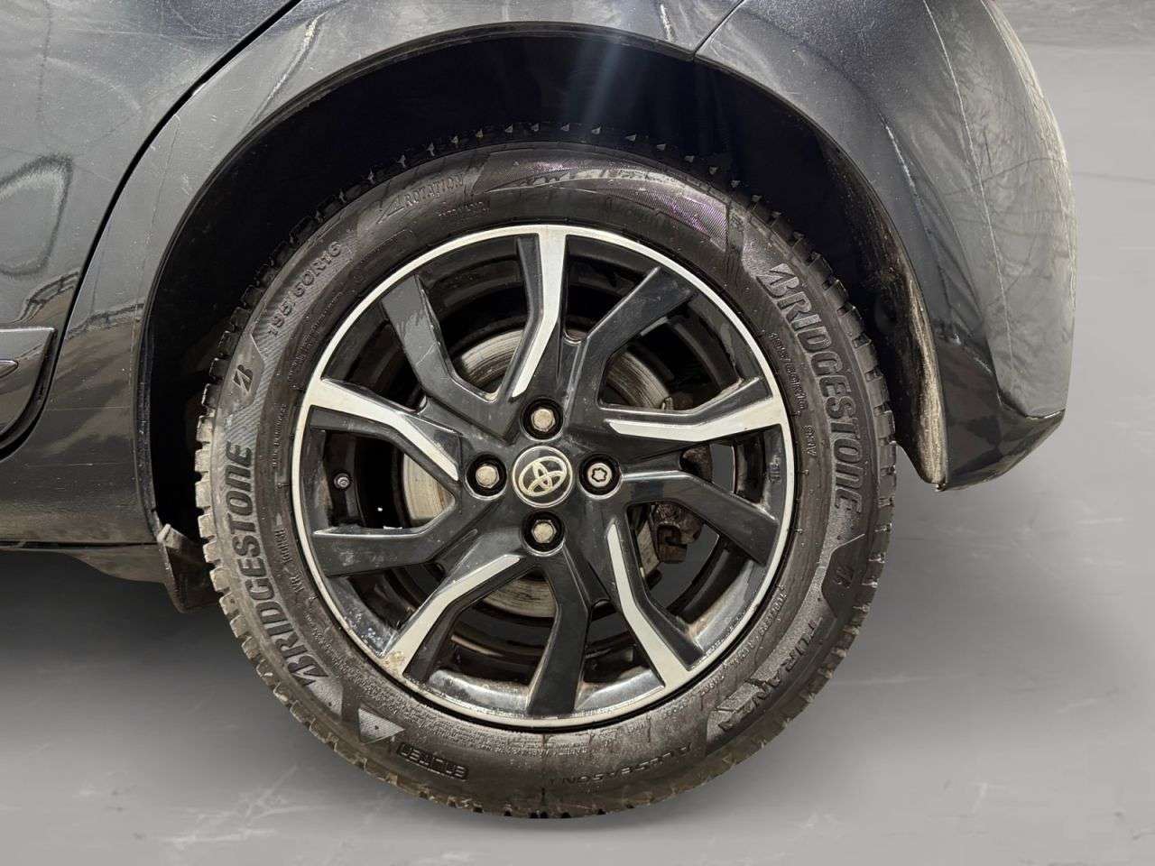 2017 TOYOTA YARIS 2017 TOYOTA YARIS