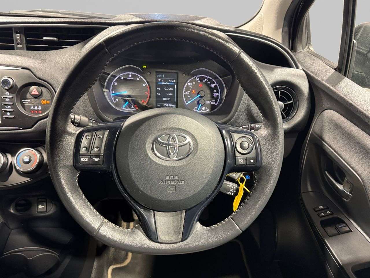 2017 TOYOTA YARIS 2017 TOYOTA YARIS