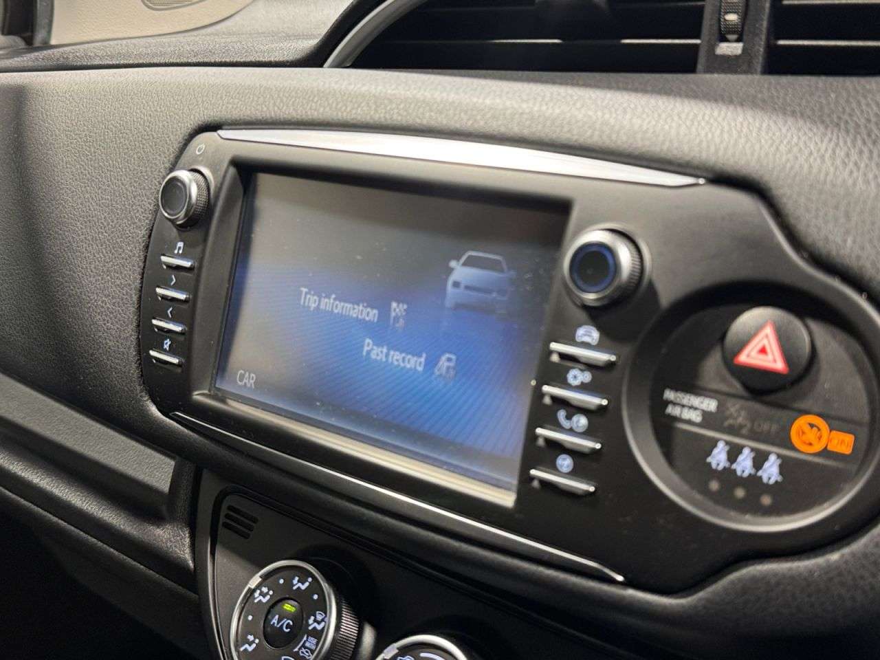 2017 TOYOTA YARIS 2017 TOYOTA YARIS