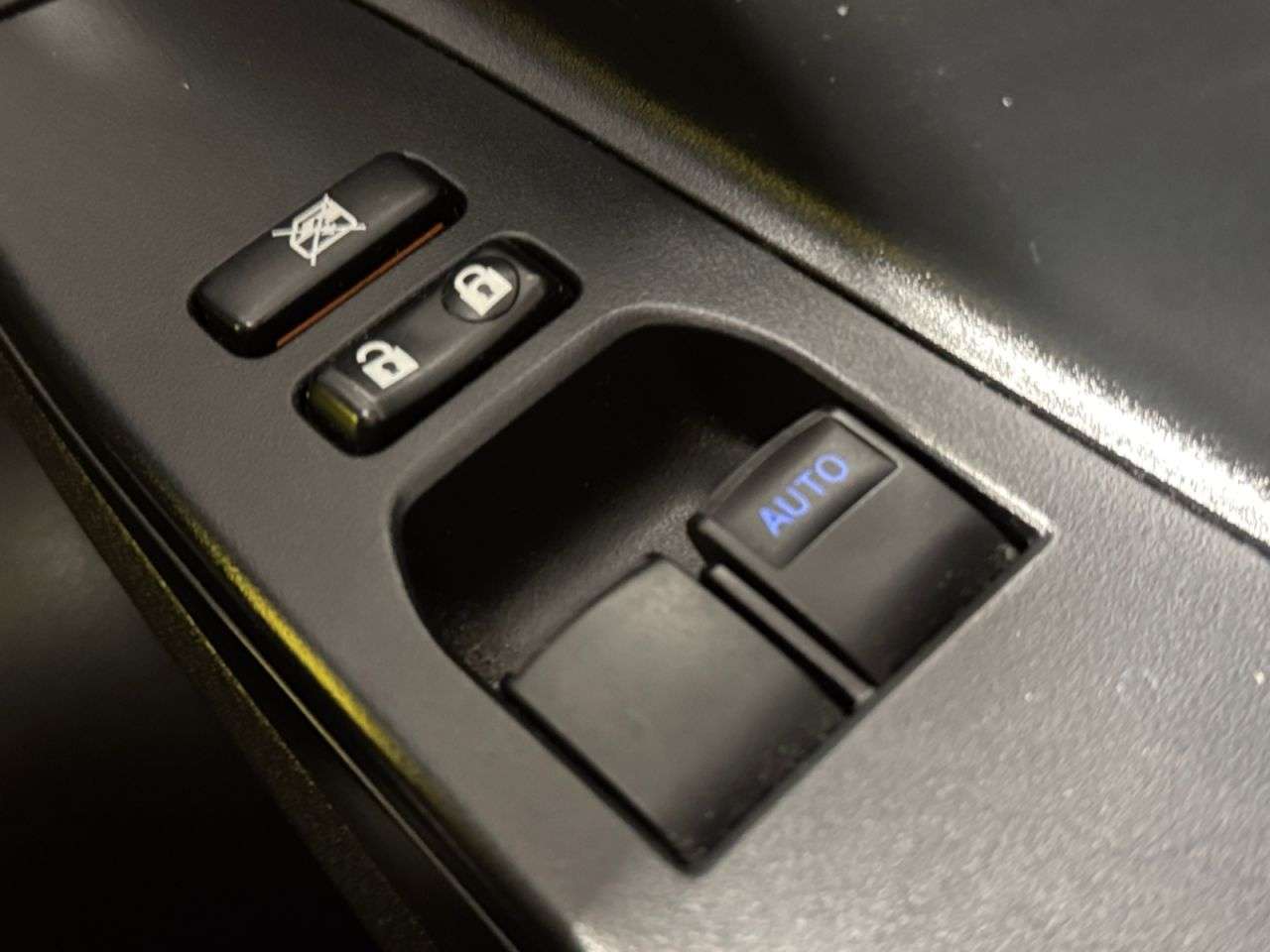 2017 TOYOTA YARIS 2017 TOYOTA YARIS