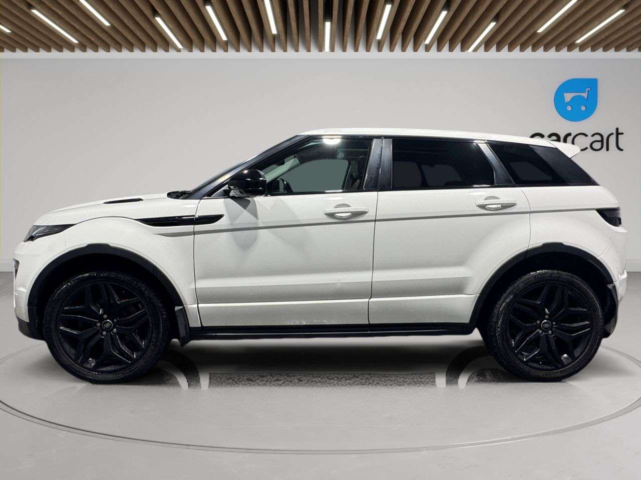 A 2016 LAND ROVER RANGE ROVER EVOQUE 2.0 TD4 HSE Dynamic SUV 5dr Diesel Auto 4WD Euro 6 (s/s) (180 ps) (Rates st A 2016 LAND ROVER RANGE ROVER EVOQUE 2.0 TD4 HSE Dynamic SUV 5dr Diesel Auto 4WD Euro 6 (s/s) (180 ps) (Rates st