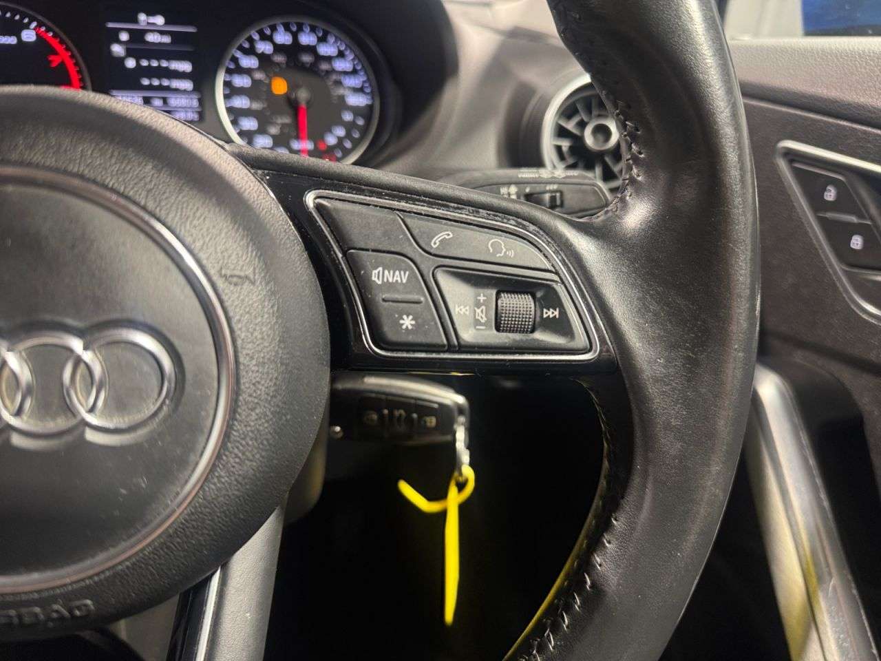 2017 AUDI Q2 2017 AUDI Q2
