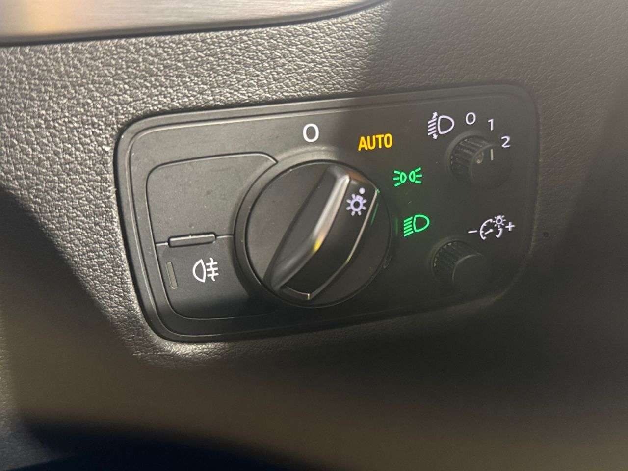 2017 AUDI Q2 2017 AUDI Q2