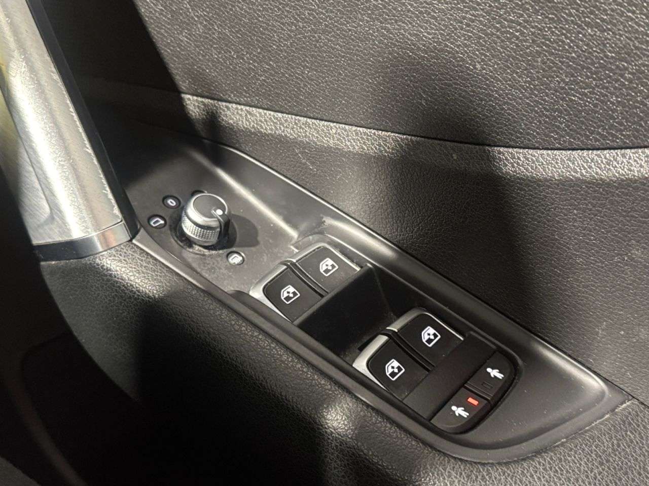 2017 AUDI Q2 2017 AUDI Q2