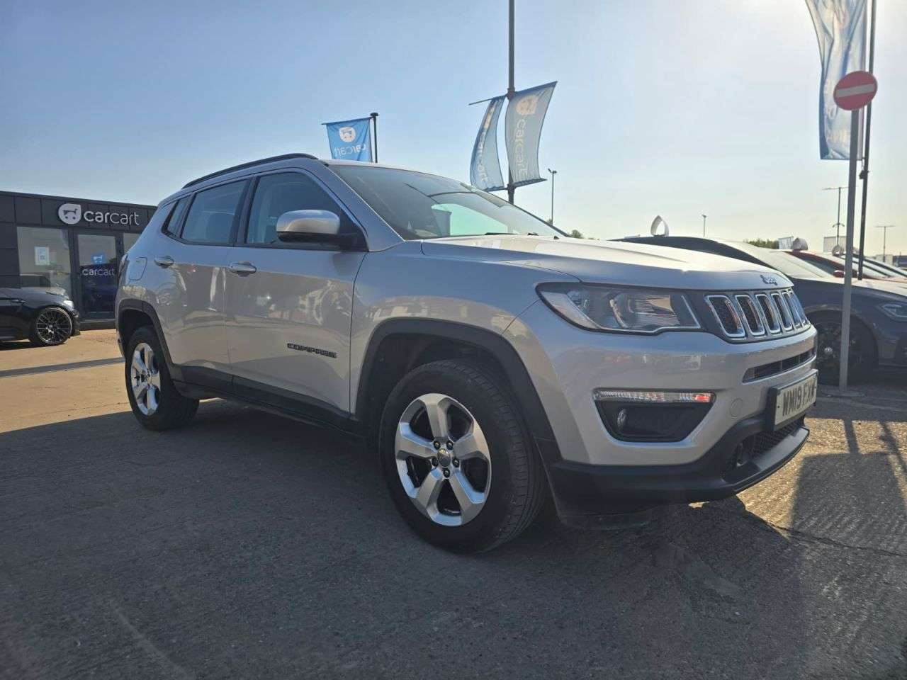 A 2019 JEEP COMPASS 2.0 MultiJetII Longitude SUV 5dr Diesel Manual 4WD Euro 6 (s/s) (140 ps) (R A 2019 JEEP COMPASS 2.0 MultiJetII Longitude SUV 5dr Diesel Manual 4WD Euro 6 (s/s) (140 ps) (R
