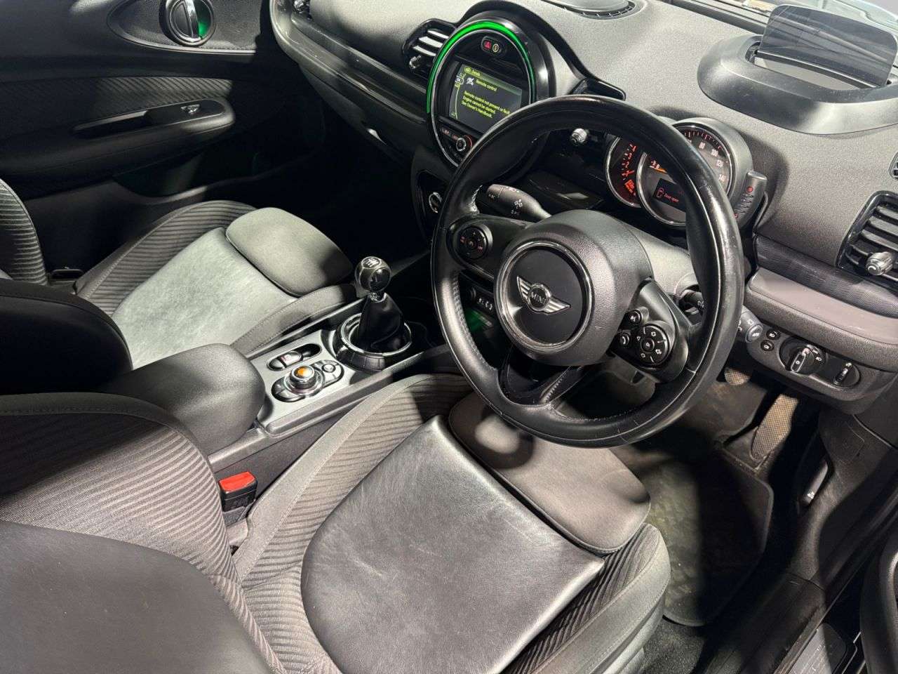 2016 MINI CLUBMAN 2016 MINI CLUBMAN