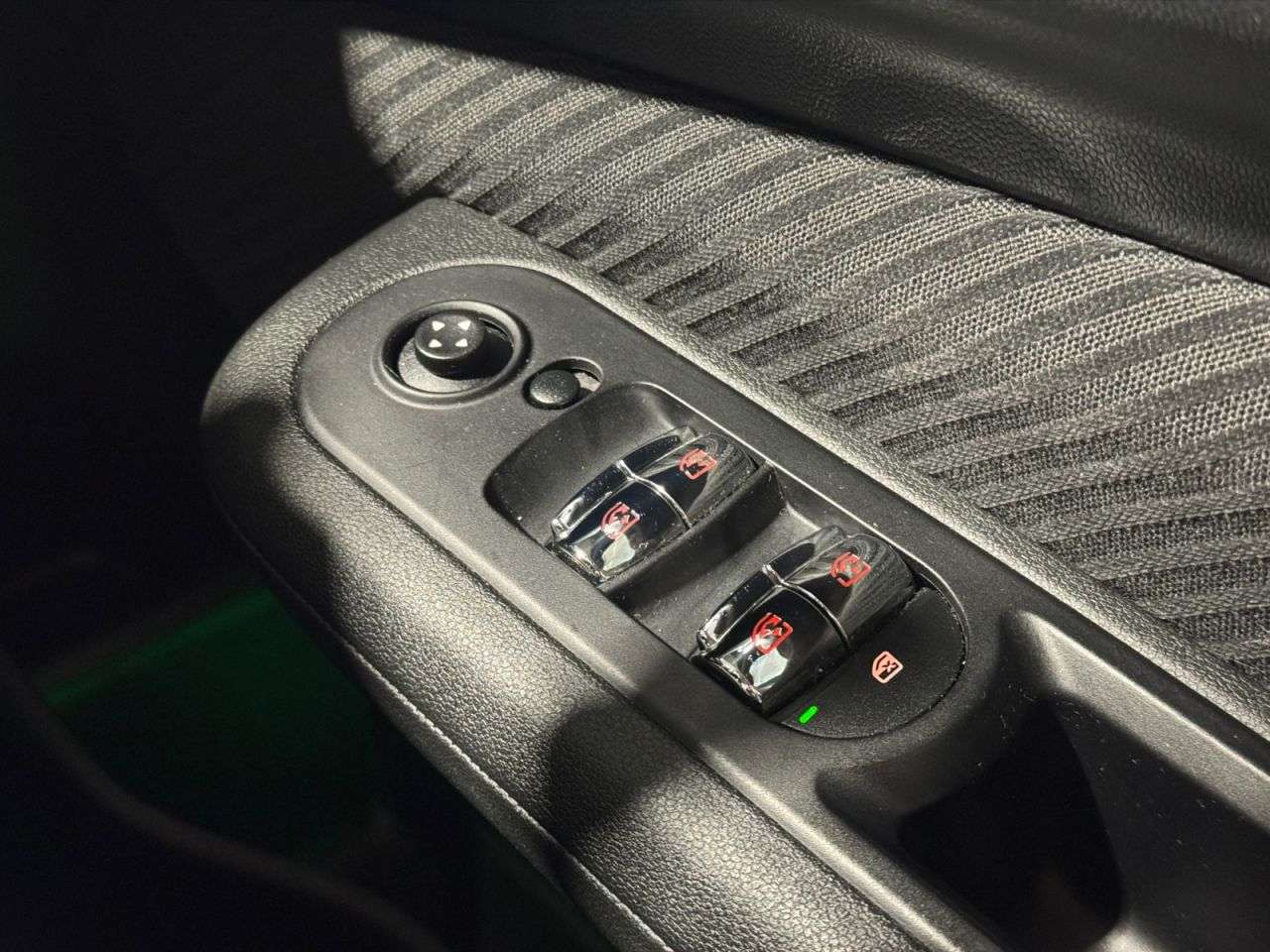 2016 MINI CLUBMAN 2016 MINI CLUBMAN