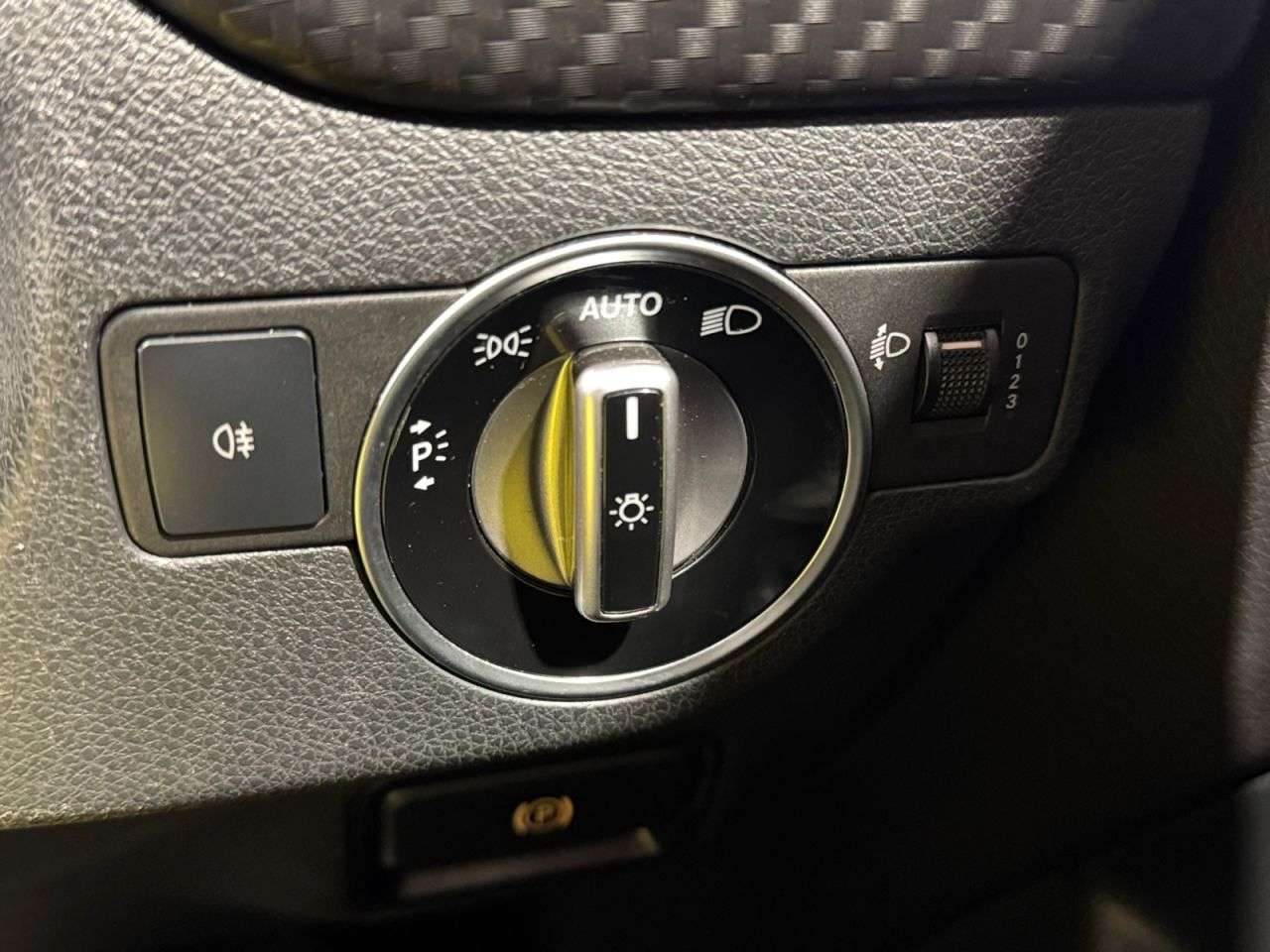 2017 MERCEDES-BENZ A-CLASS 2017 MERCEDES-BENZ A-CLASS