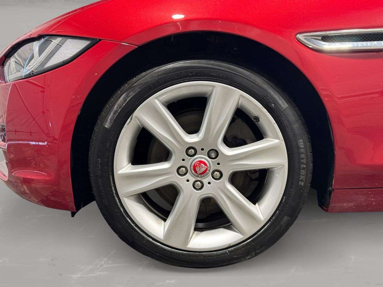 2019 JAGUAR XE 2019 JAGUAR XE