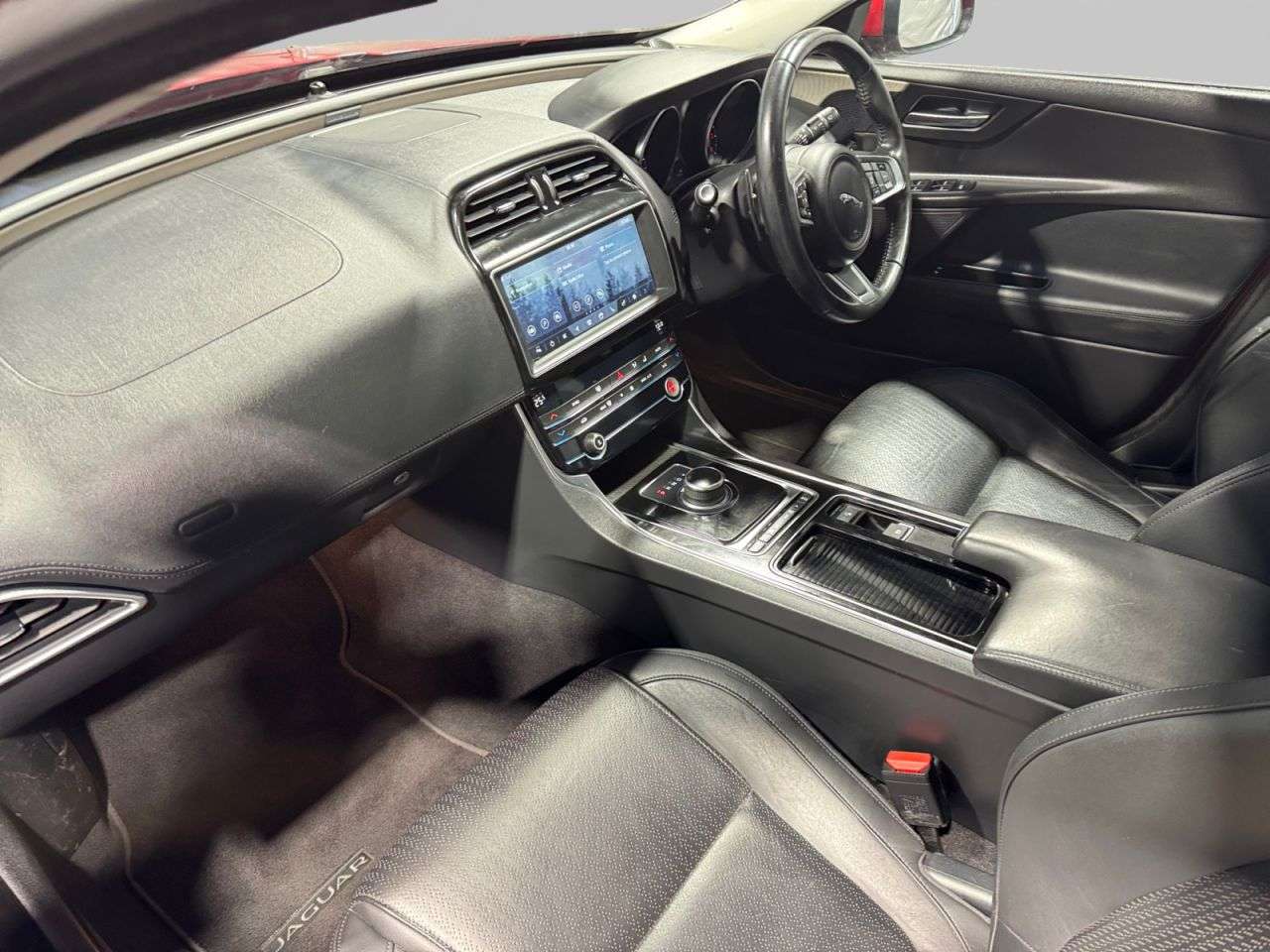 2019 JAGUAR XE 2019 JAGUAR XE