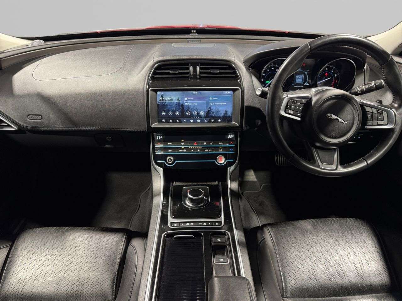 2019 JAGUAR XE 2019 JAGUAR XE
