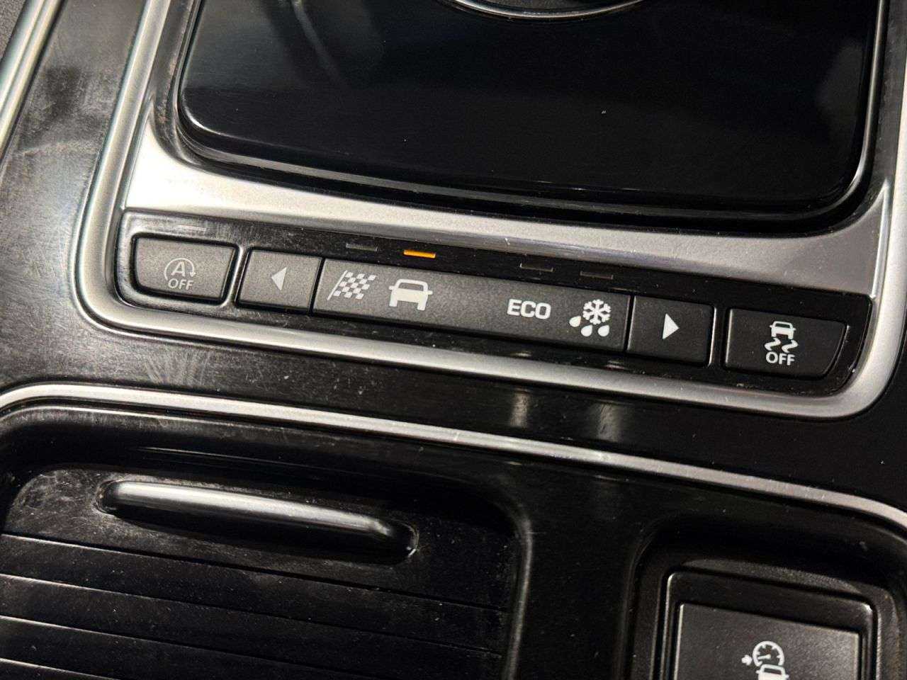 2019 JAGUAR XE 2019 JAGUAR XE