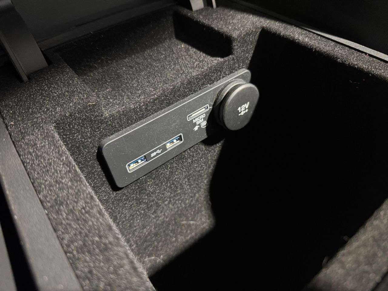 2019 JAGUAR XE 2019 JAGUAR XE