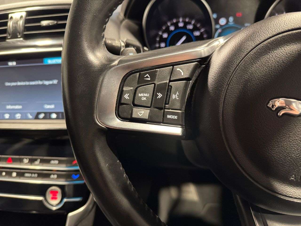 2019 JAGUAR XE 2019 JAGUAR XE